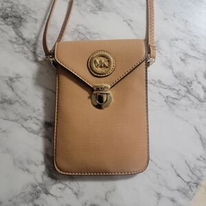 Fake Michael Kors crossbody phone purse